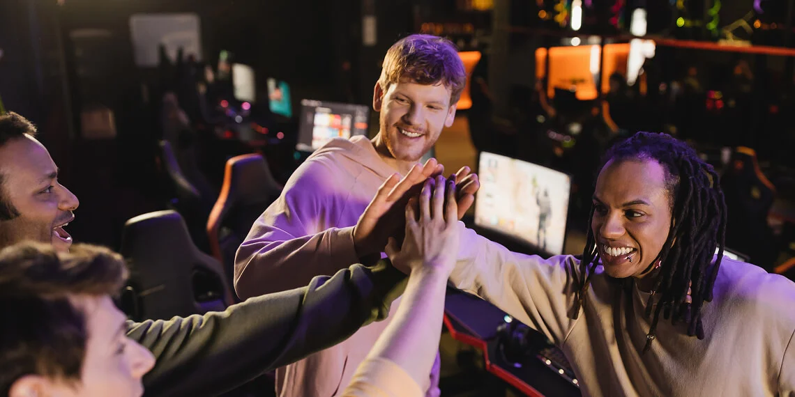 meta disbands team