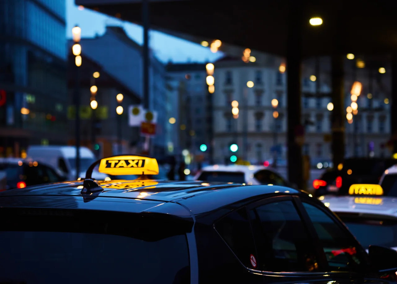 twilight taxi service in city center