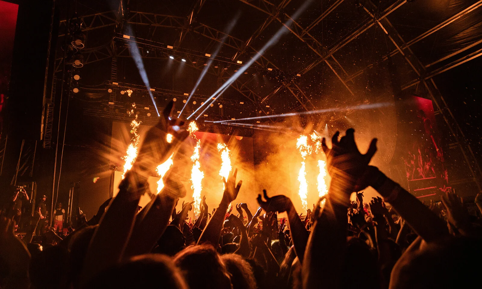 watch flares set