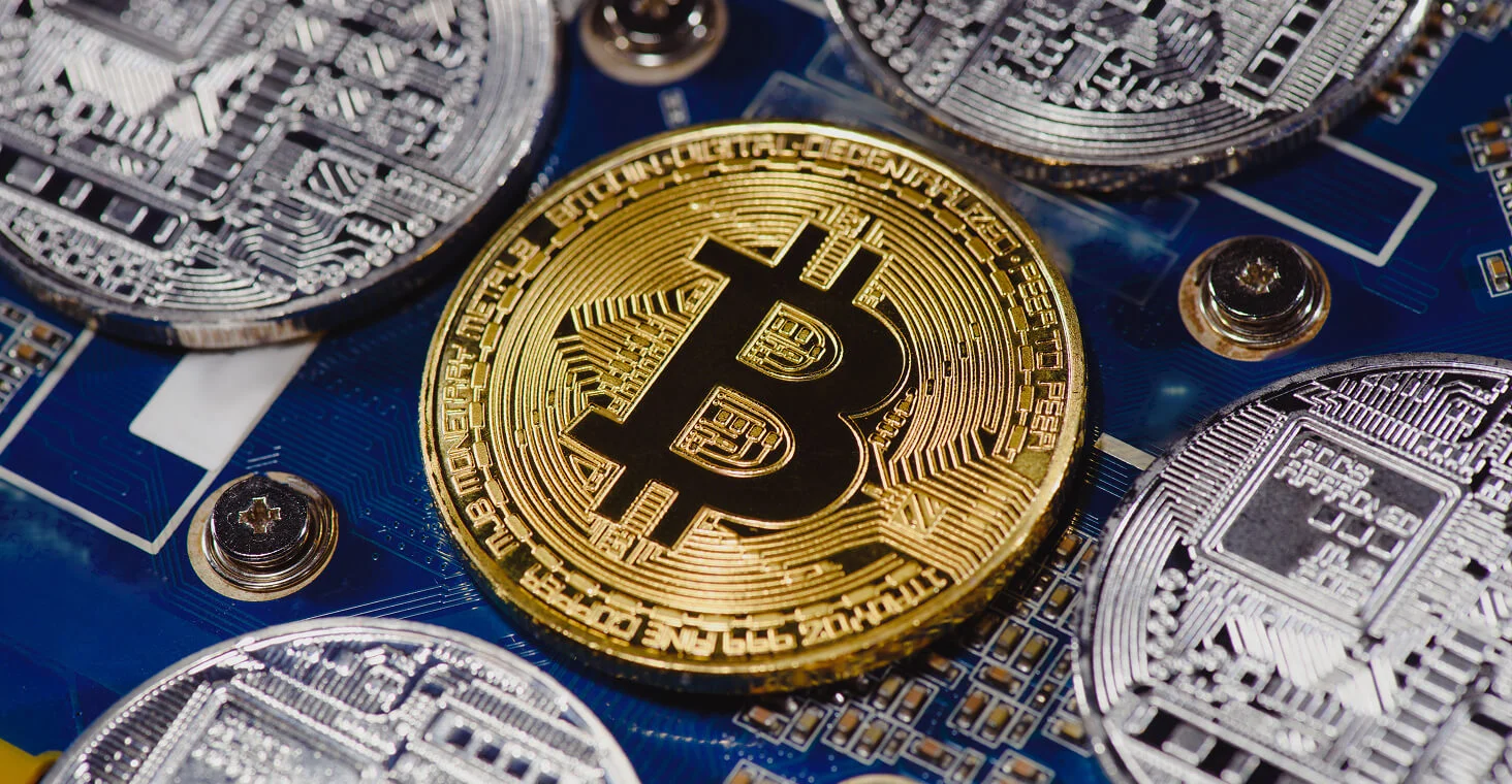 fund tracking bitcoin launches